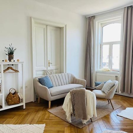 Modernes Design Apartment Vienna Luaran gambar